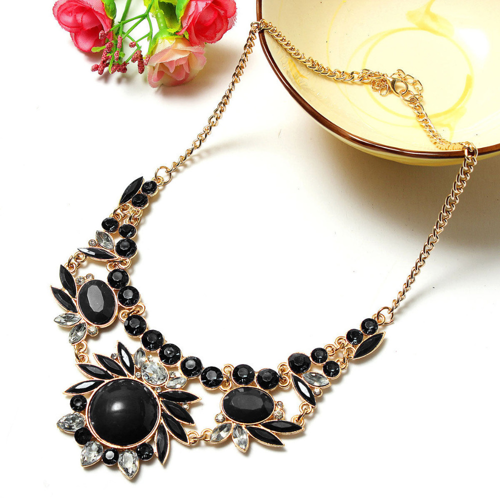 SALE ** BRAND NEW ** BEAUTIFUL STATEMENT NECKLACE - Picture 1 of 1